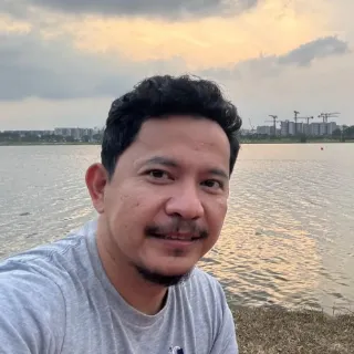 Iman Hidayat